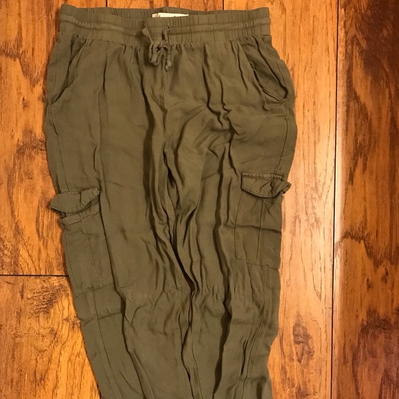 Olive green joggers - Picture 1 of 1